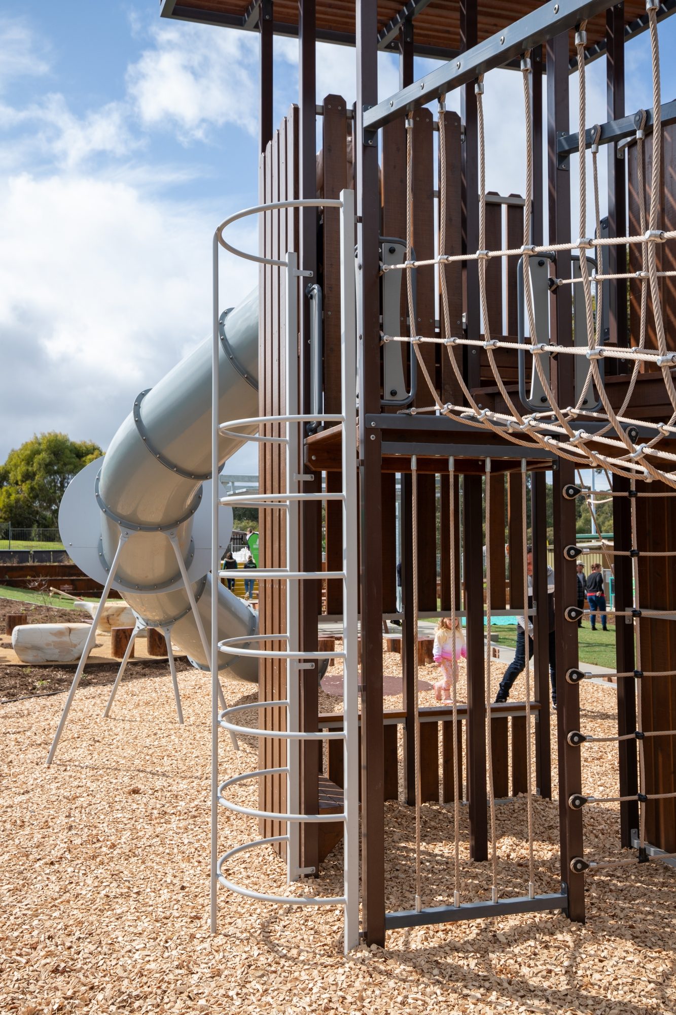 Hessing Crescent Reserve O Pening Trott Park Community Centre 035