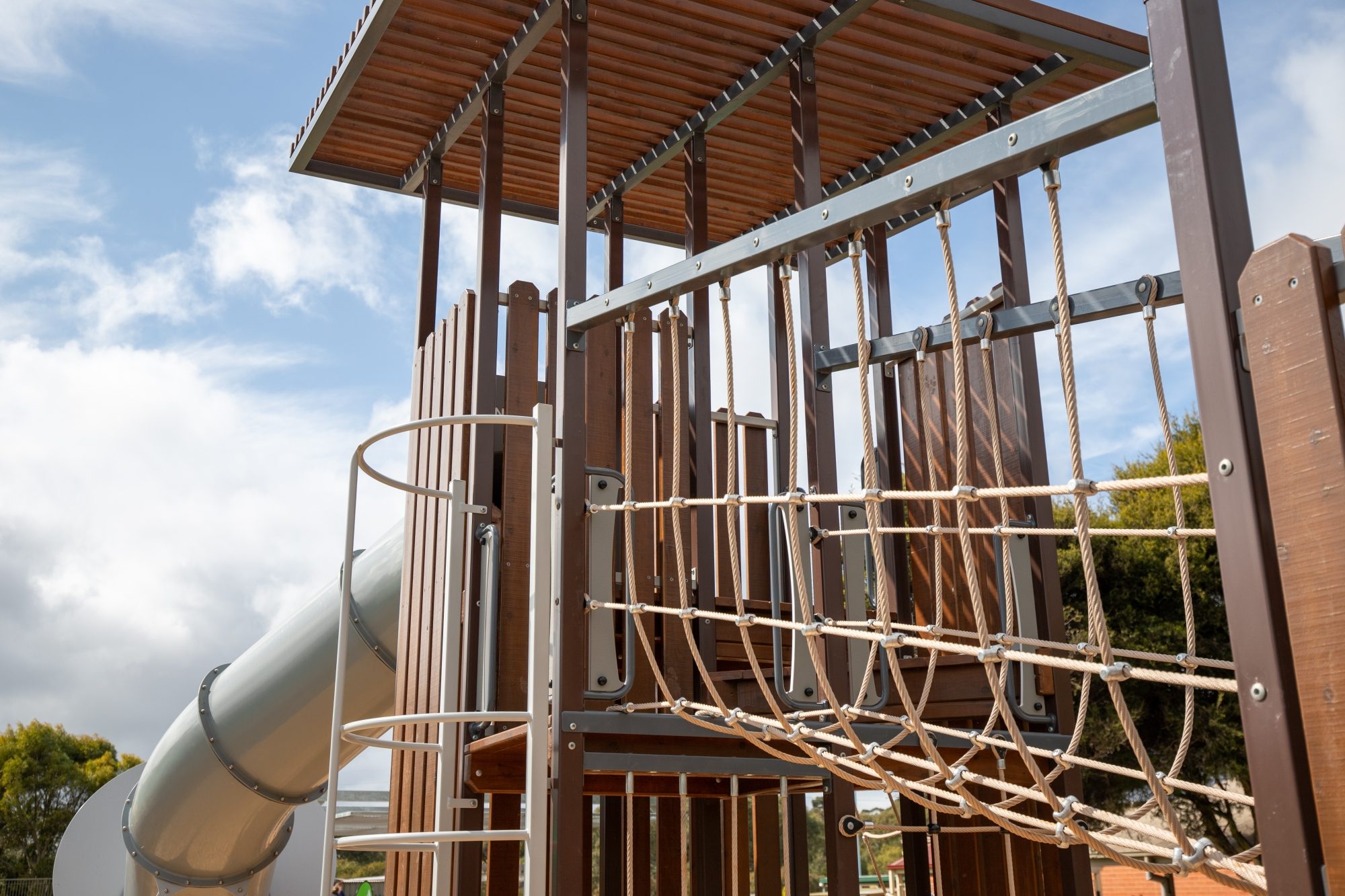 Hessing Crescent Reserve O Pening Trott Park Community Centre 036