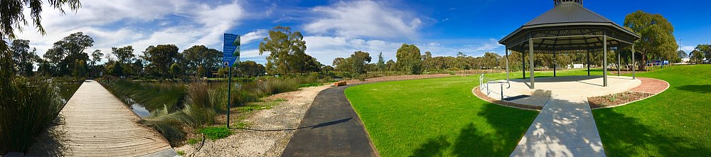 Oaklands Reserve Oaklands Recreation Plaza Rotunda Space Panoramic 3