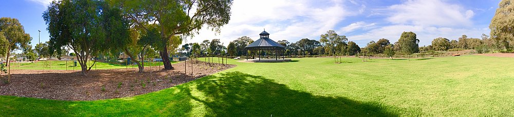 Oaklands Reserve Oaklands Recreation Plaza Rotunda Space Panoramic 4