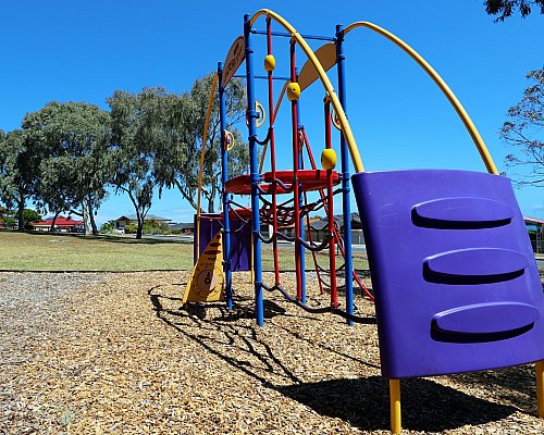 Manoora Drive Reserve Playground Multistation 2
