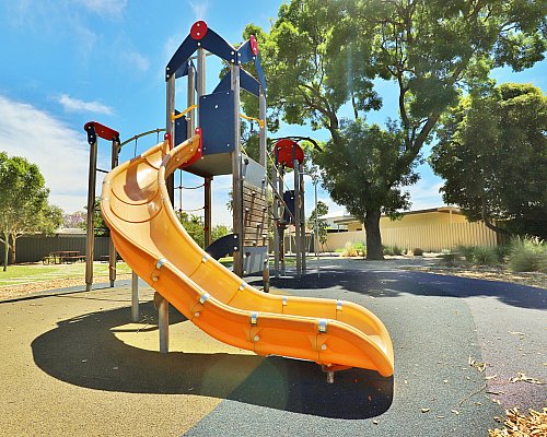 Yapinga Street Reserve Playground Multistation 7