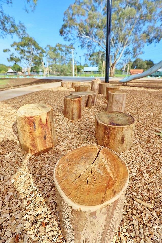 Appleby Road Reserve Playground Stepping Logs 1