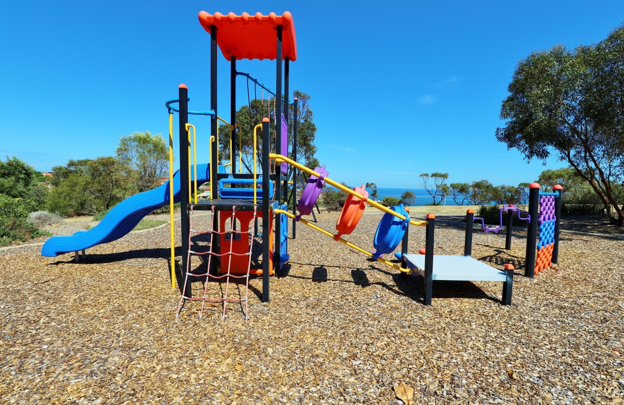 Columbia Crescent Reserve Playground Multistation 9