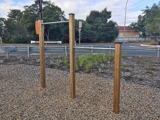 Edwardstown Esmrg Playground Image 4