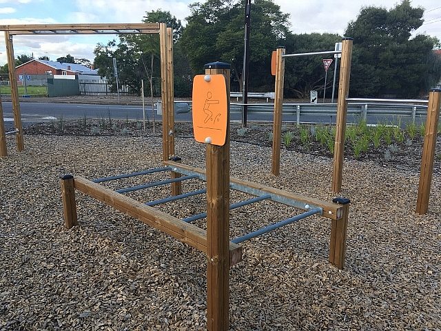 Edwardstown Esmrg Playground Image 7