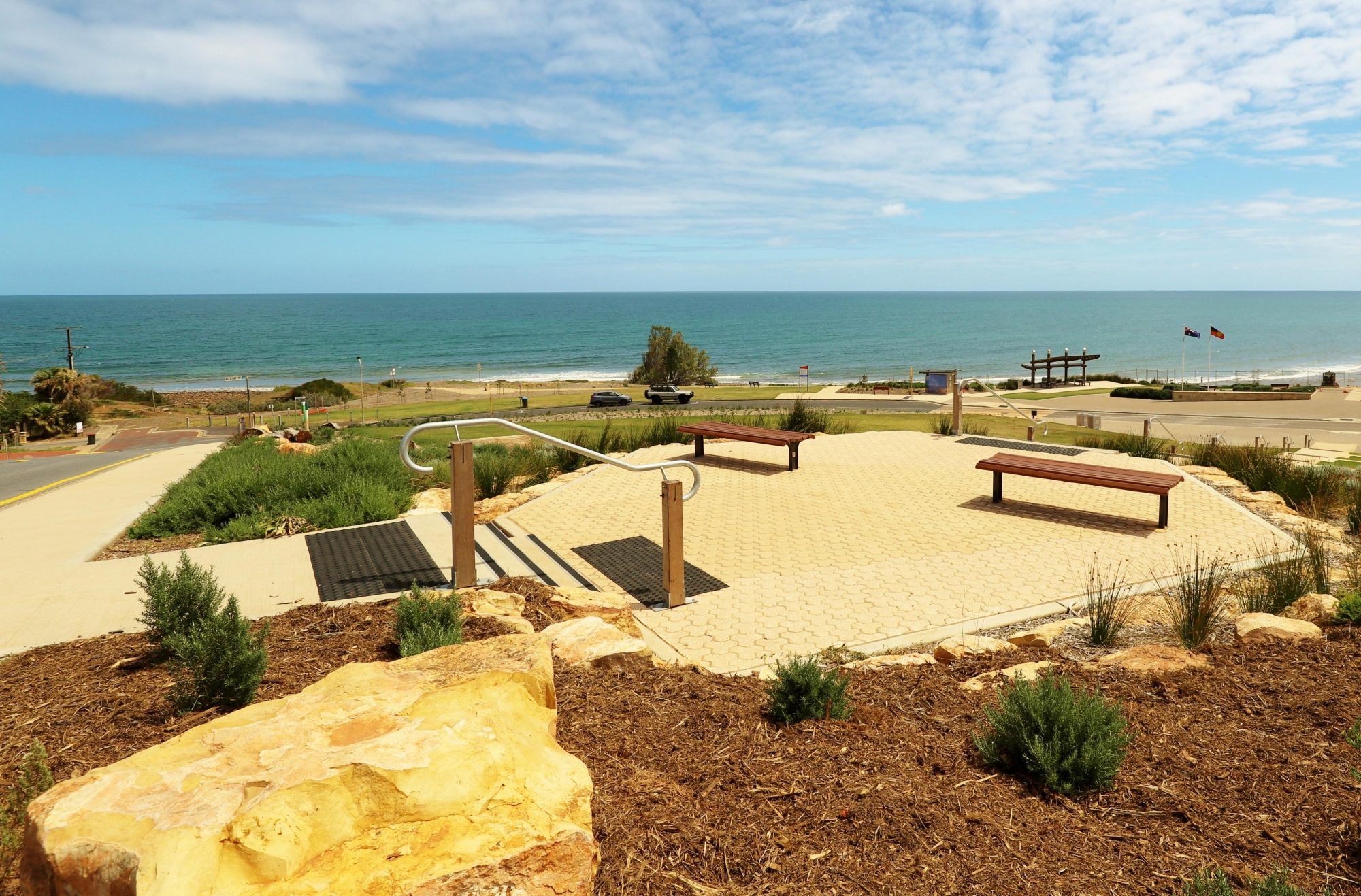 Grand Central Avenue Reserve Top Seating 1