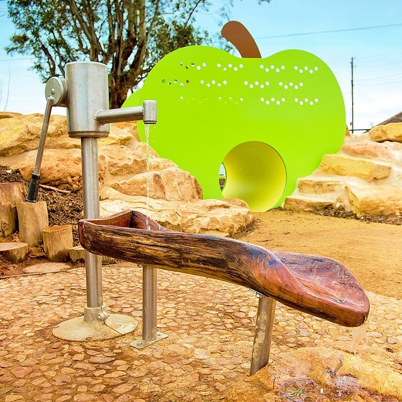 Jervois Street Reserve Apple Waterplay Hr Square