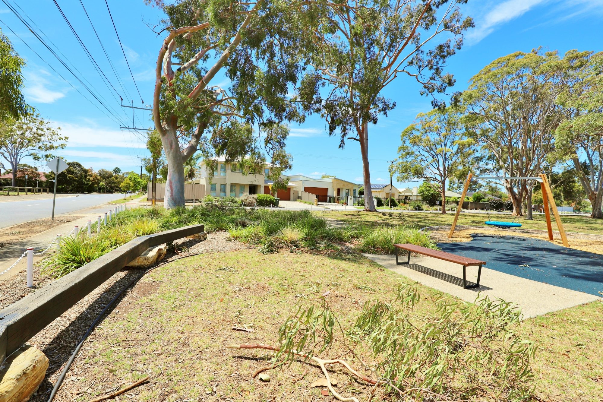 Mckellar Terrace Reserve Playground Balance Plank 2