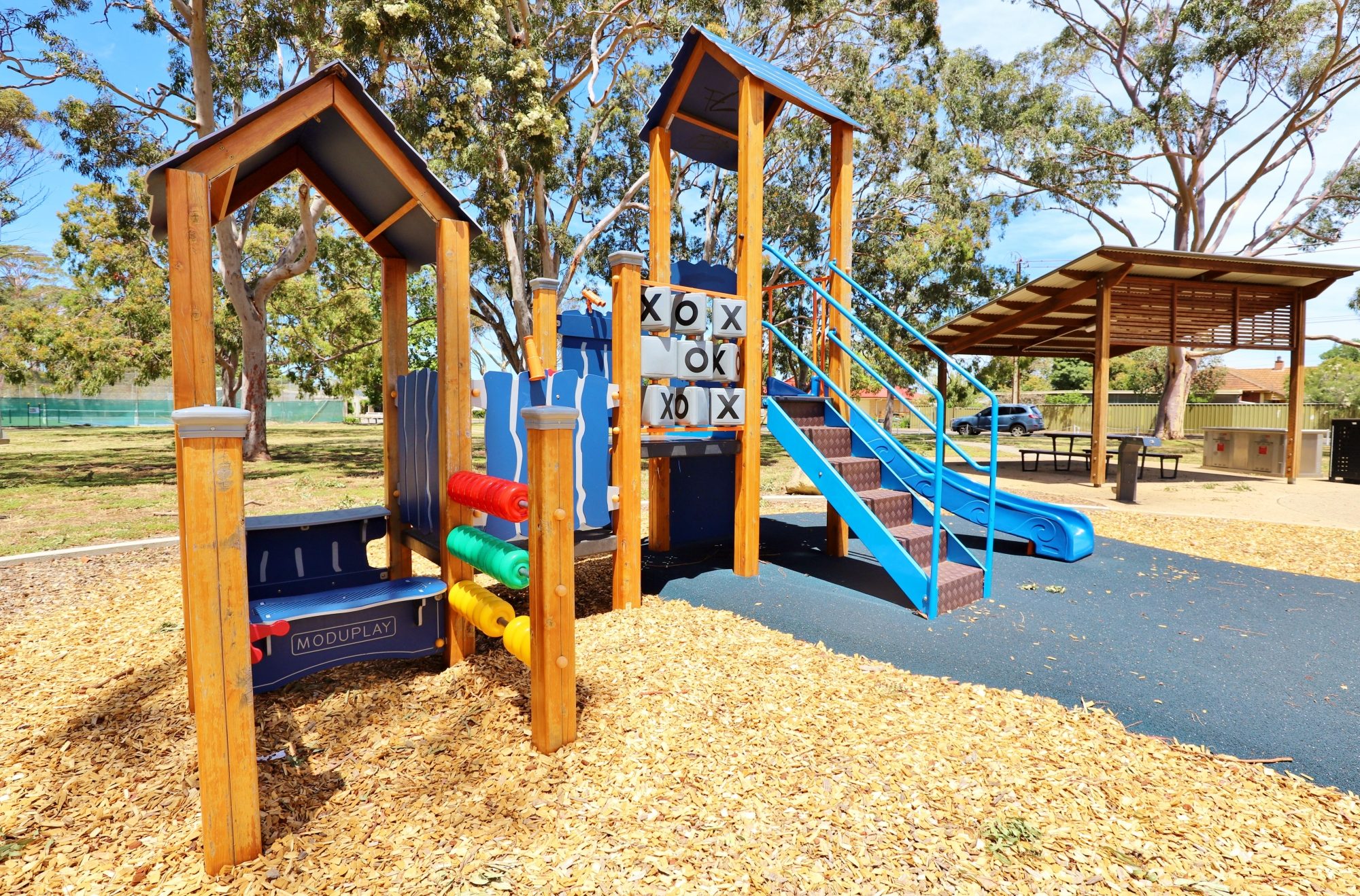 Mckellar Terrace Reserve Playground Multistation 1