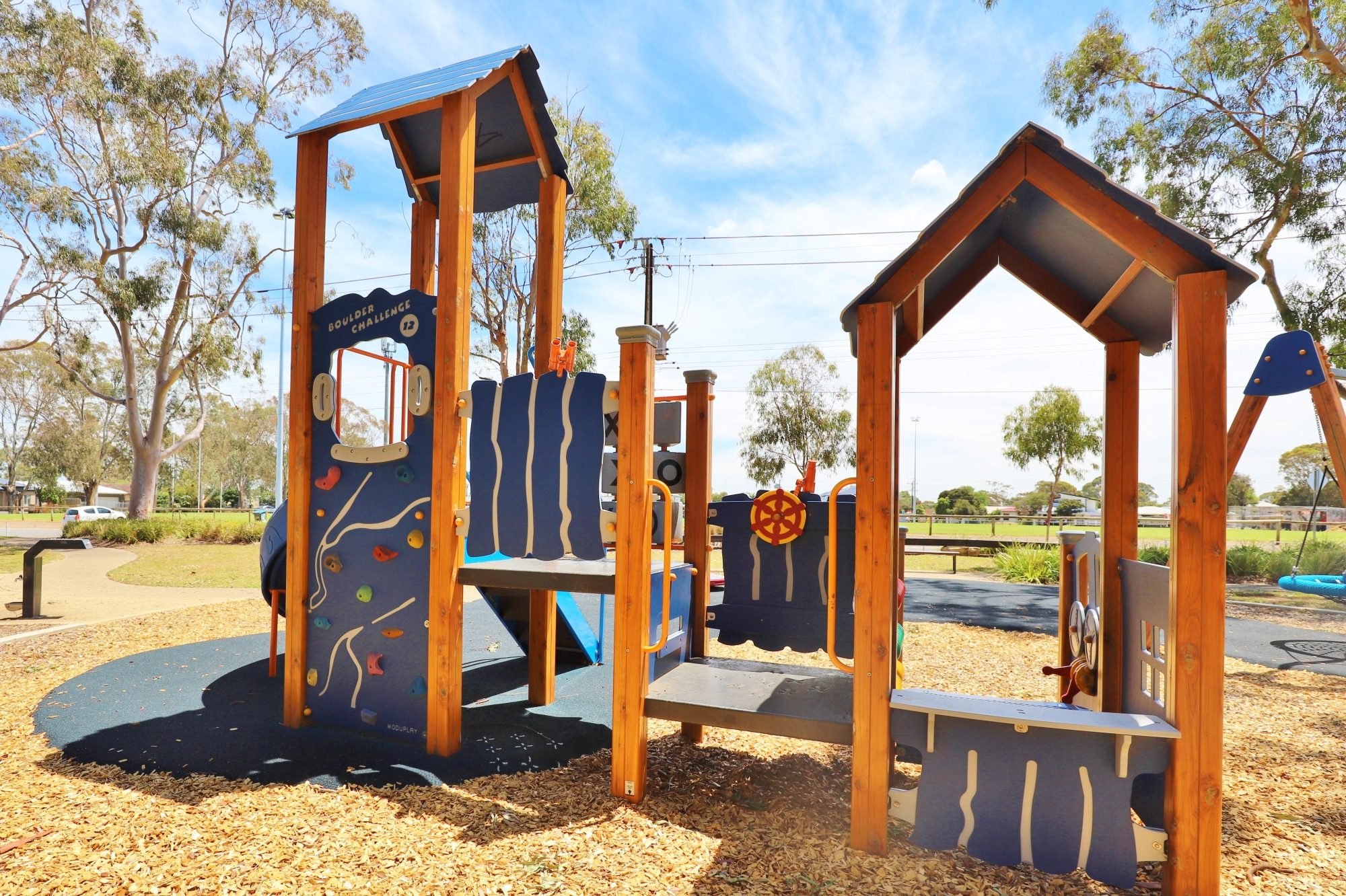 Mckellar Terrace Reserve Playground Multistation 2