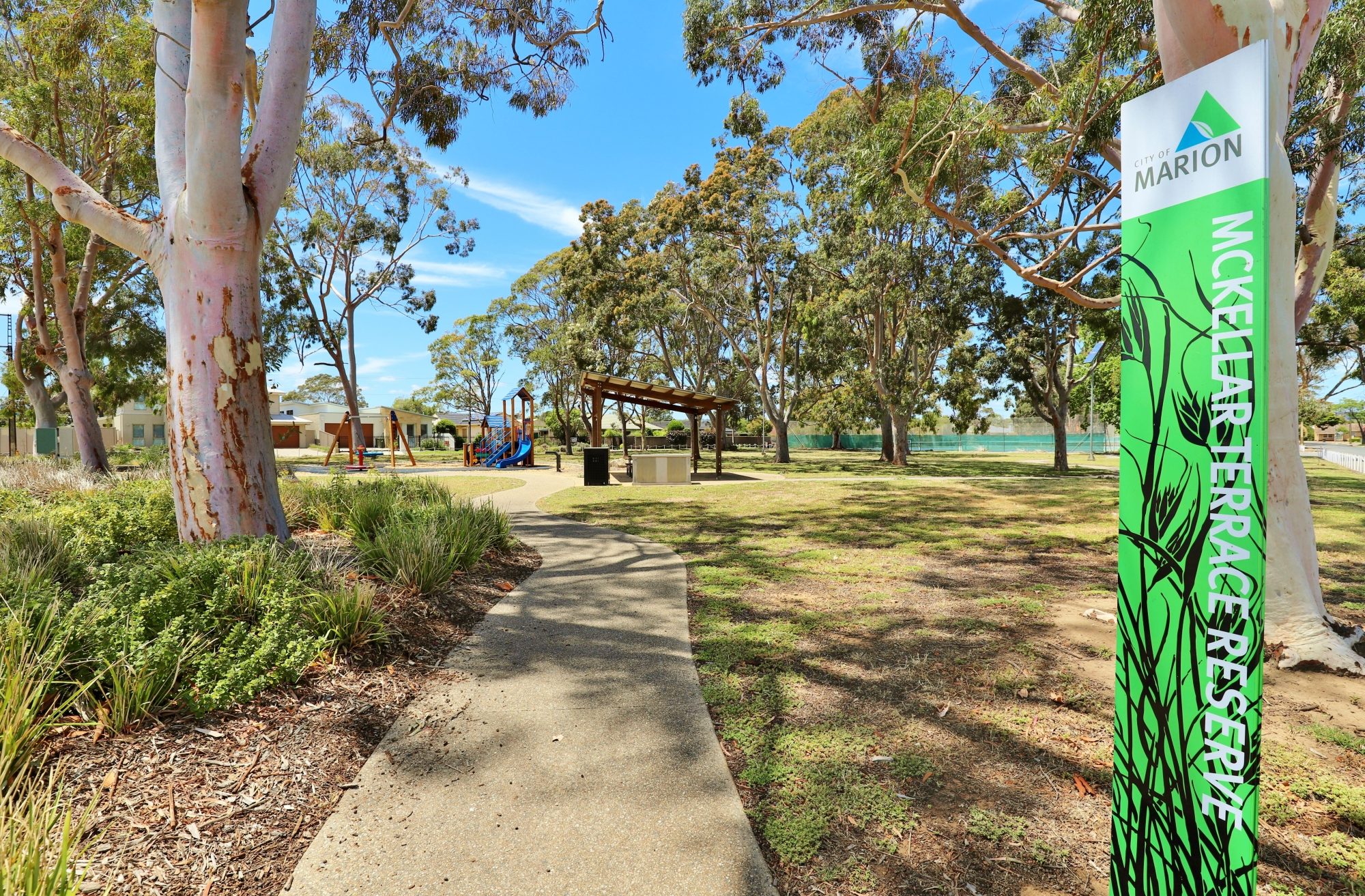 Mckellar Terrace Reserve Sign 1