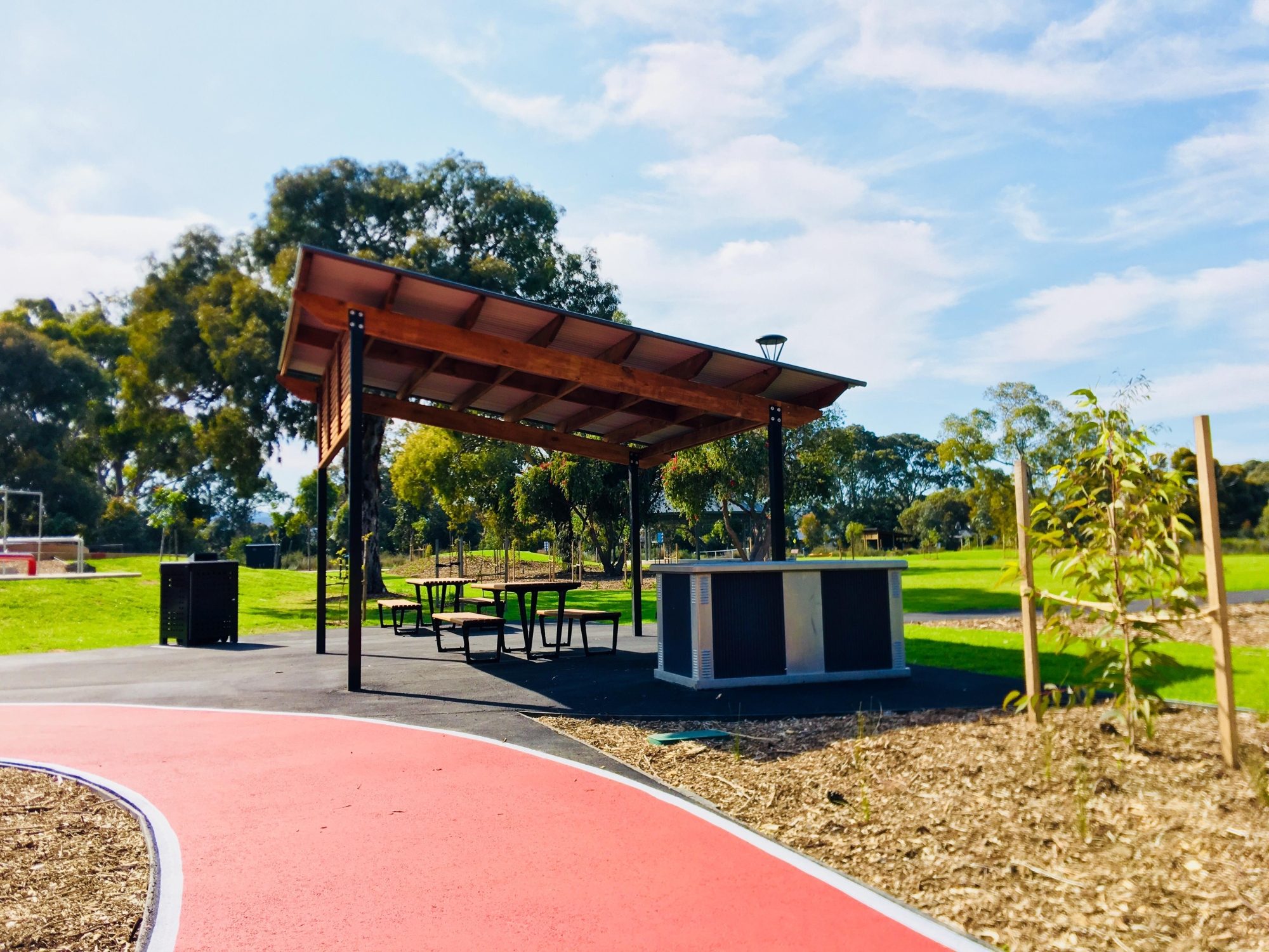 Oaklands Reserve Oaklands Recreation Plaza Facilities Picnic 4