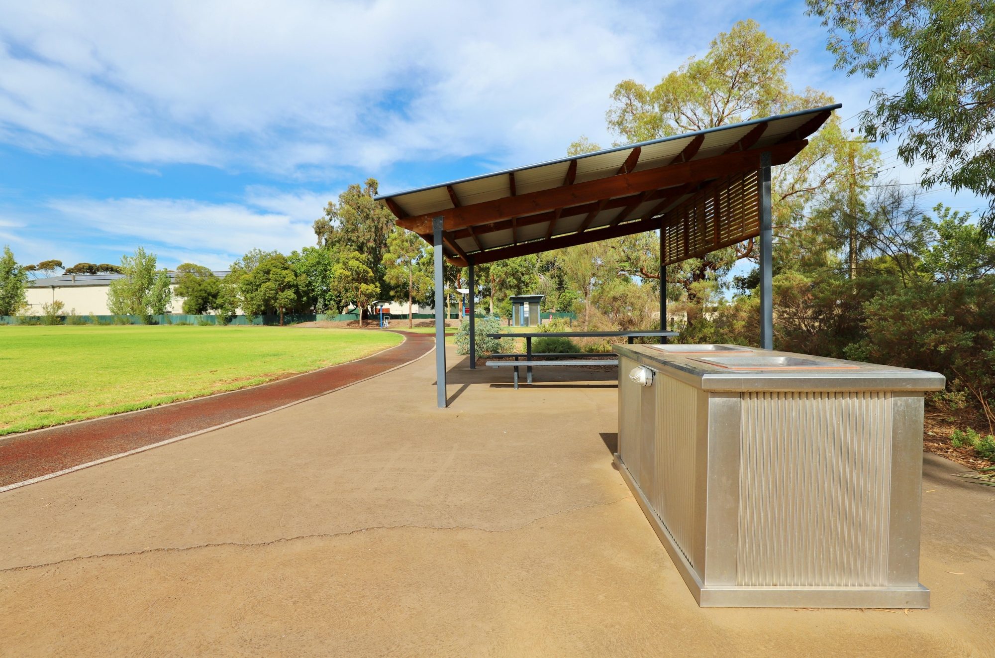 Scarborough Terrace Reserve 20190107 Facilities Bbq 1