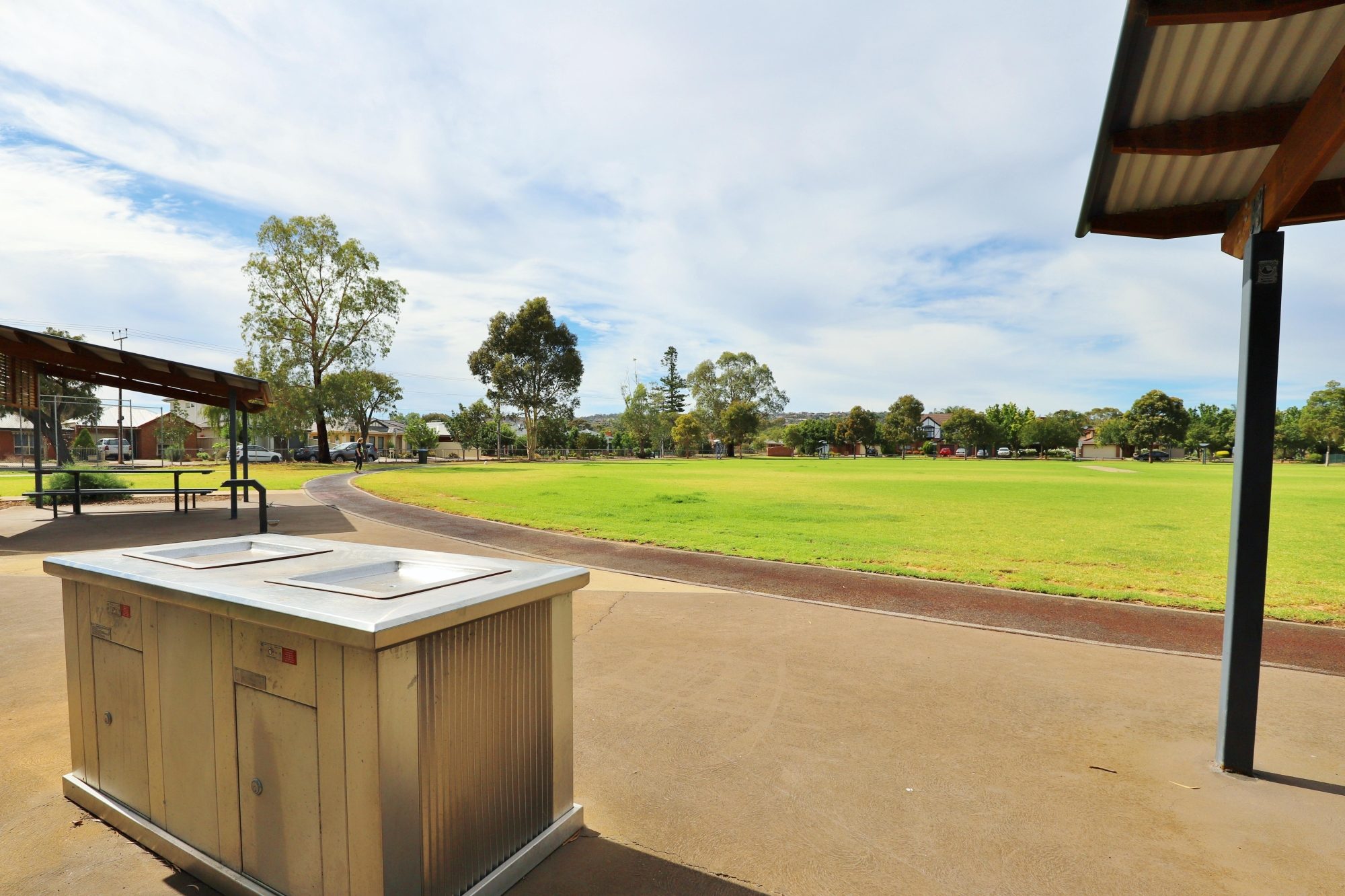Scarborough Terrace Reserve 20190107 Facilities Bbq 2