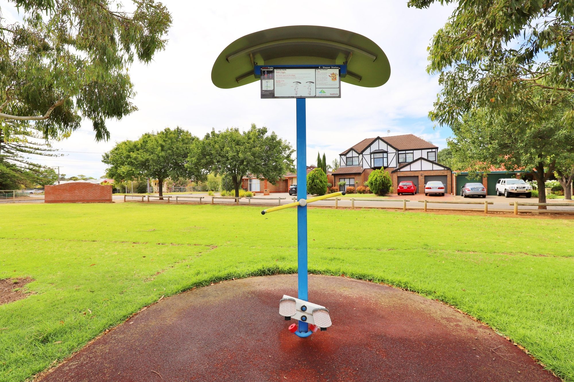 Scarborough Terrace Reserve 20190107 Fitness Equipment Station 6 Stepper Station 2