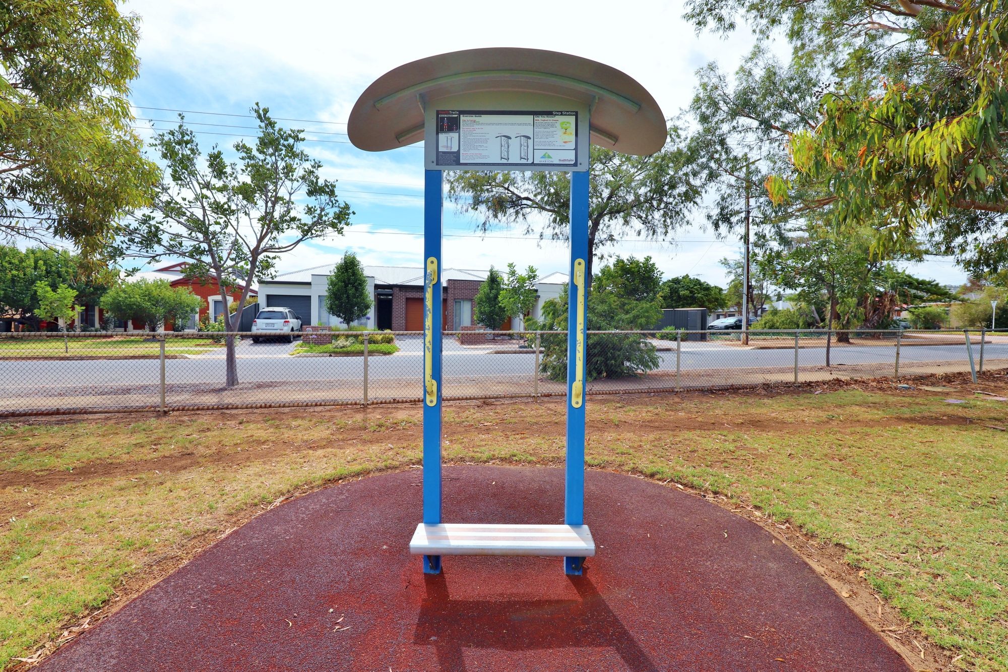 Scarborough Terrace Reserve 20190107 Fitness Equipment Station 8 Step Station 1