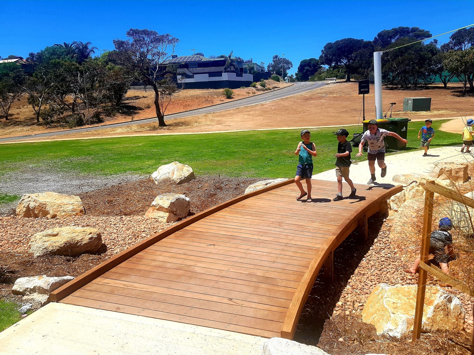 Shamrock Road Reserve 16