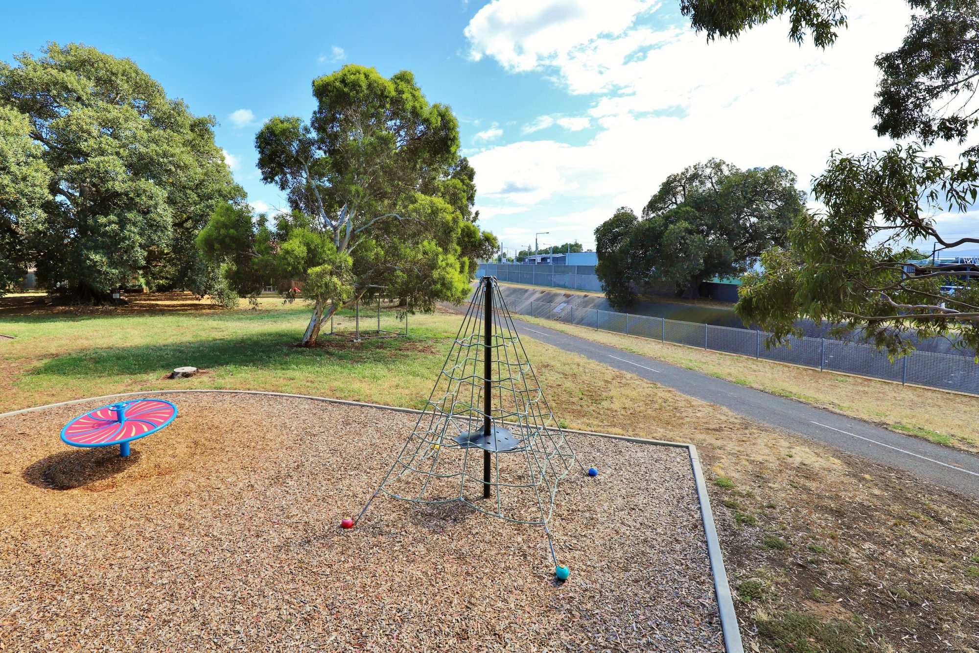 Willoughby Avenue Reserve Playground Climbing Net 3