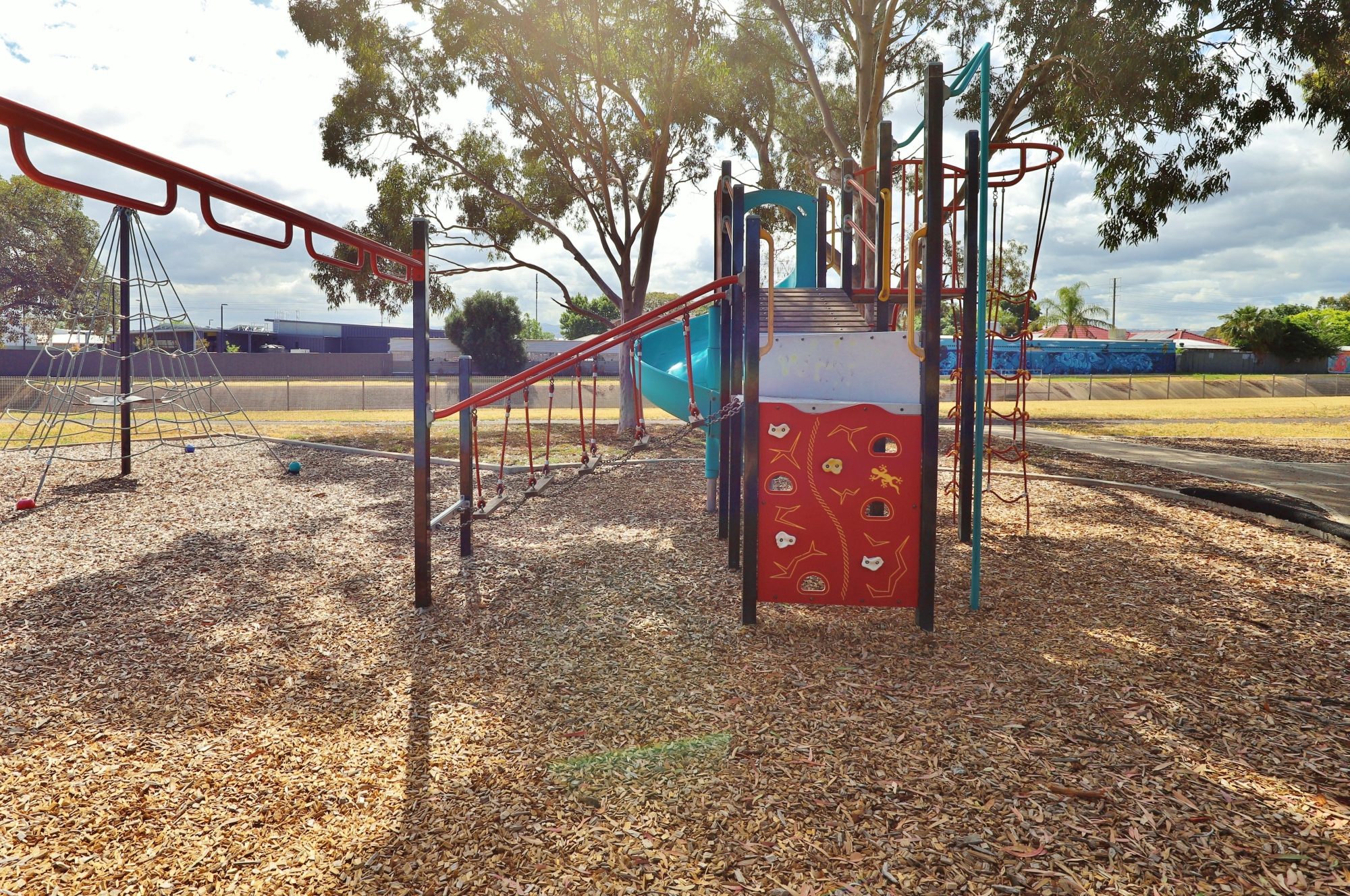 Willoughby Avenue Reserve Playground Multistation 1
