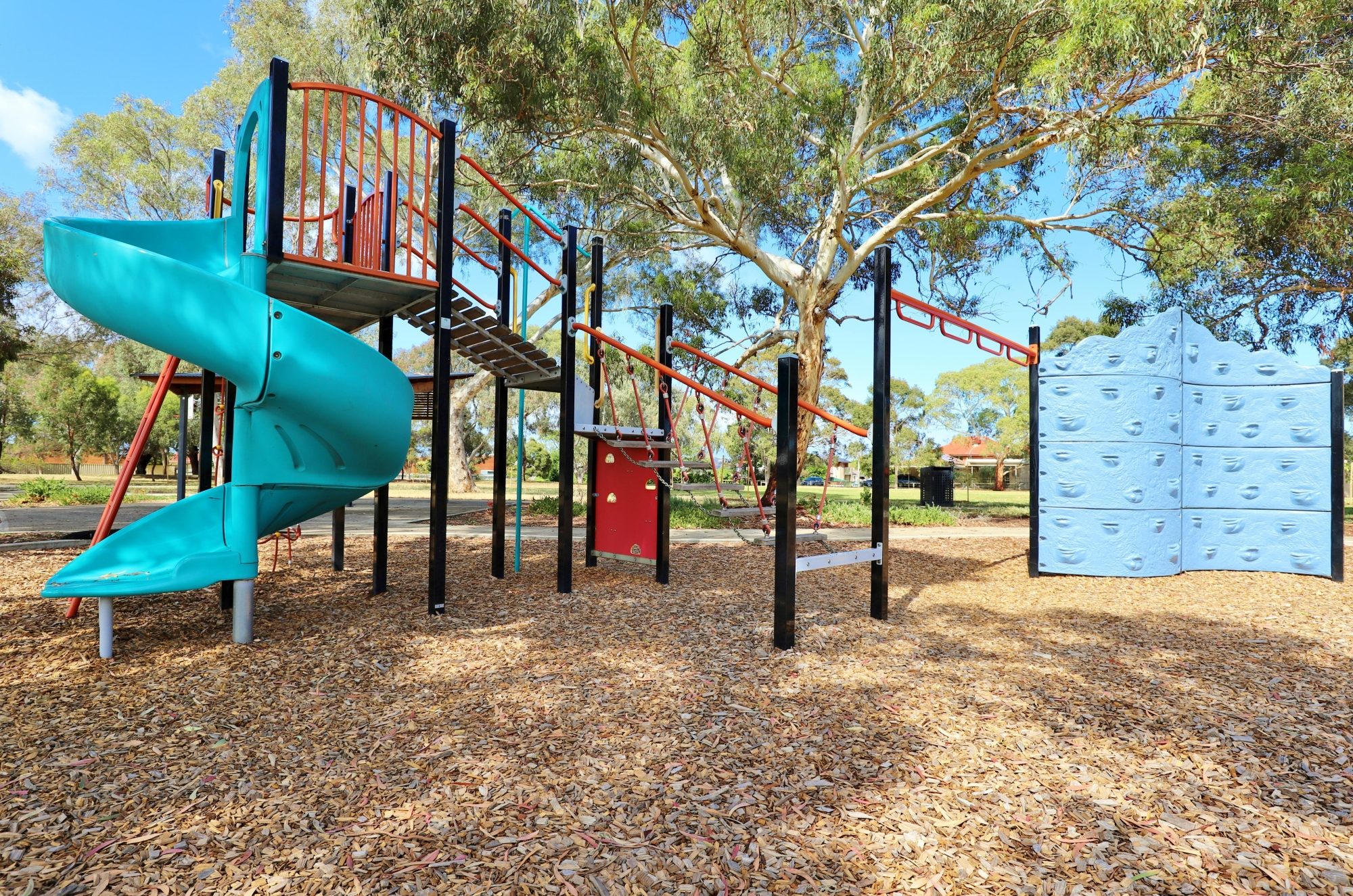 Willoughby Avenue Reserve Playground Multistation 2