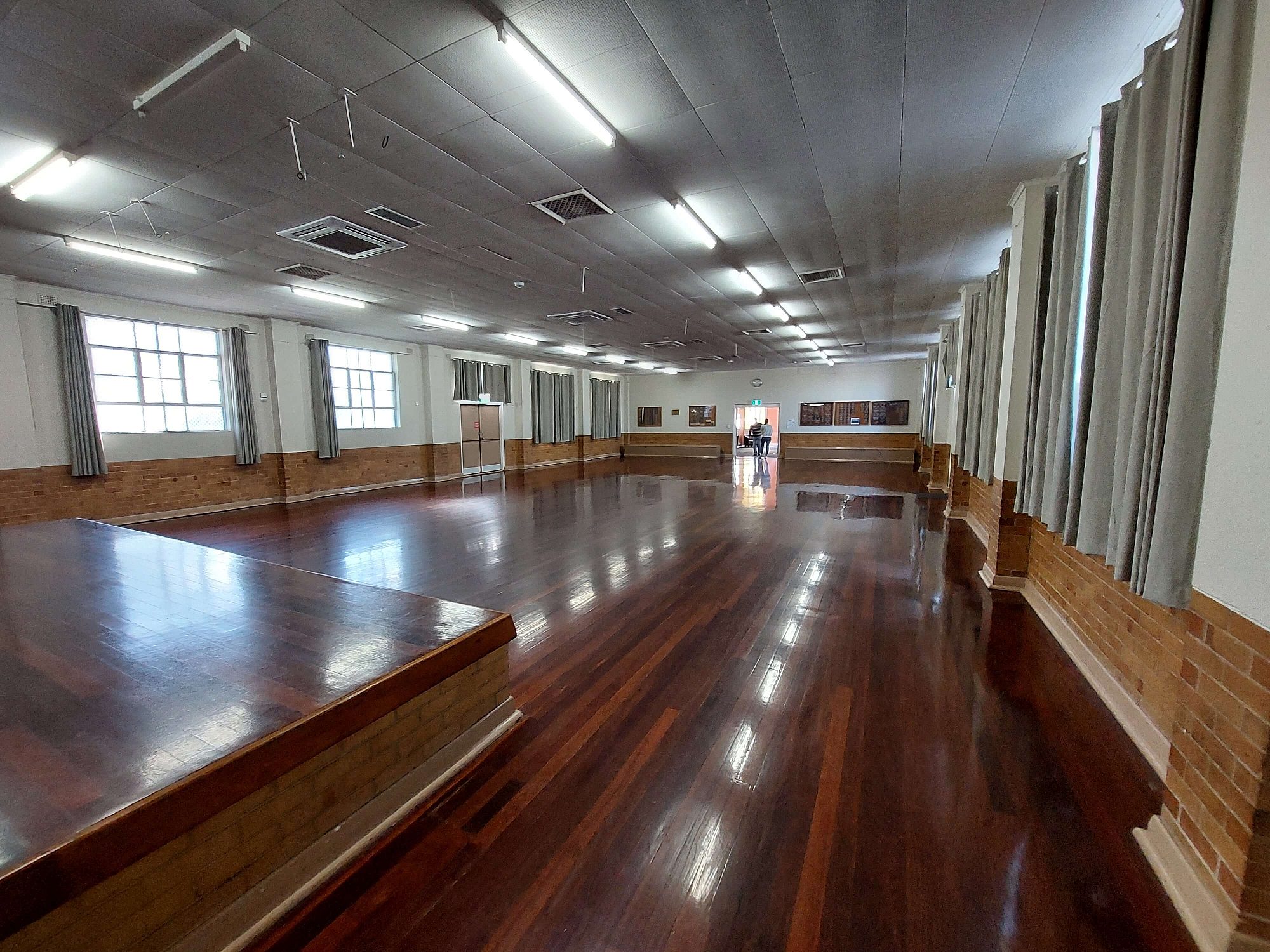 Clovelly park hall 1