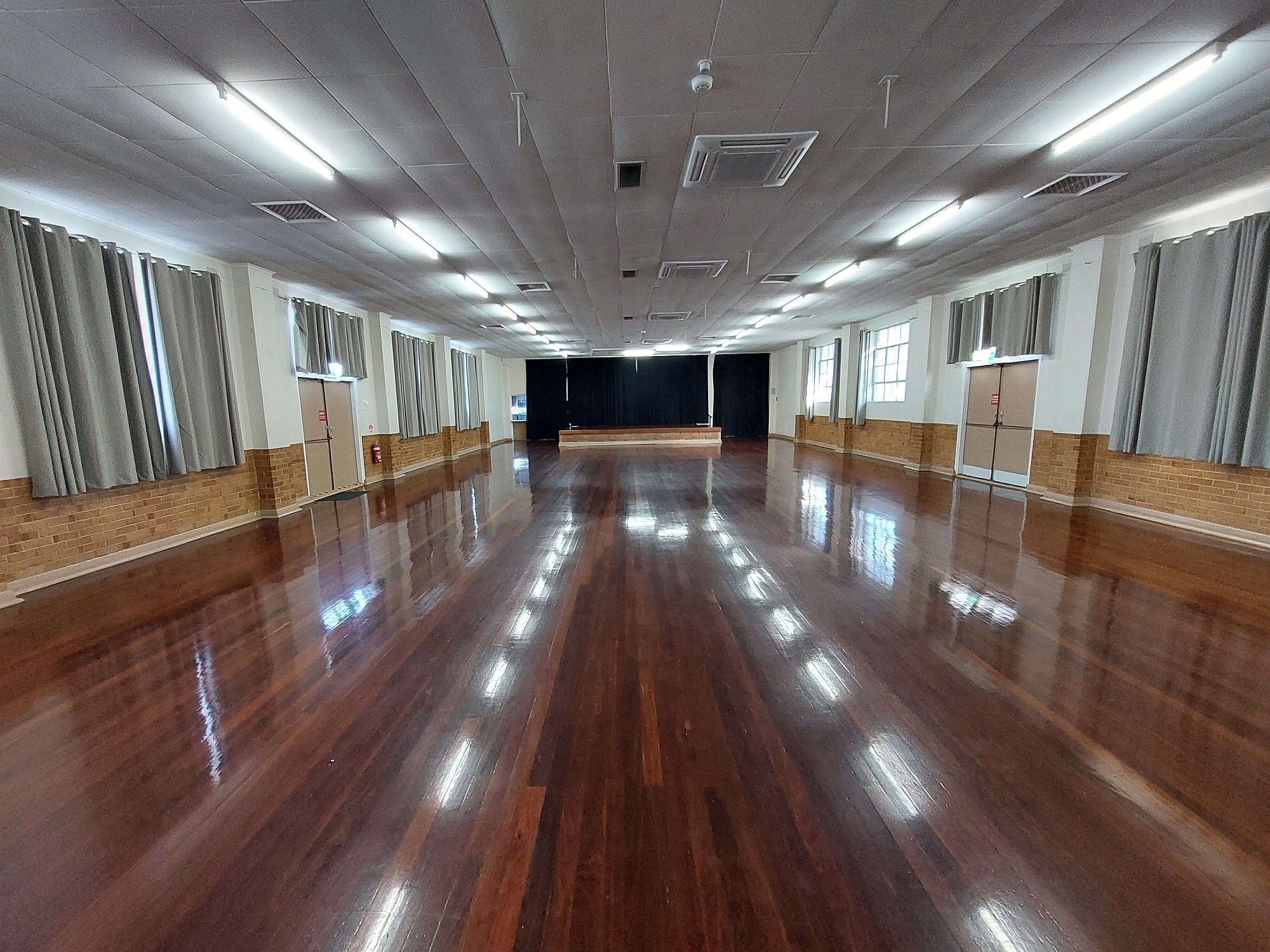 Clovelly park hall 3