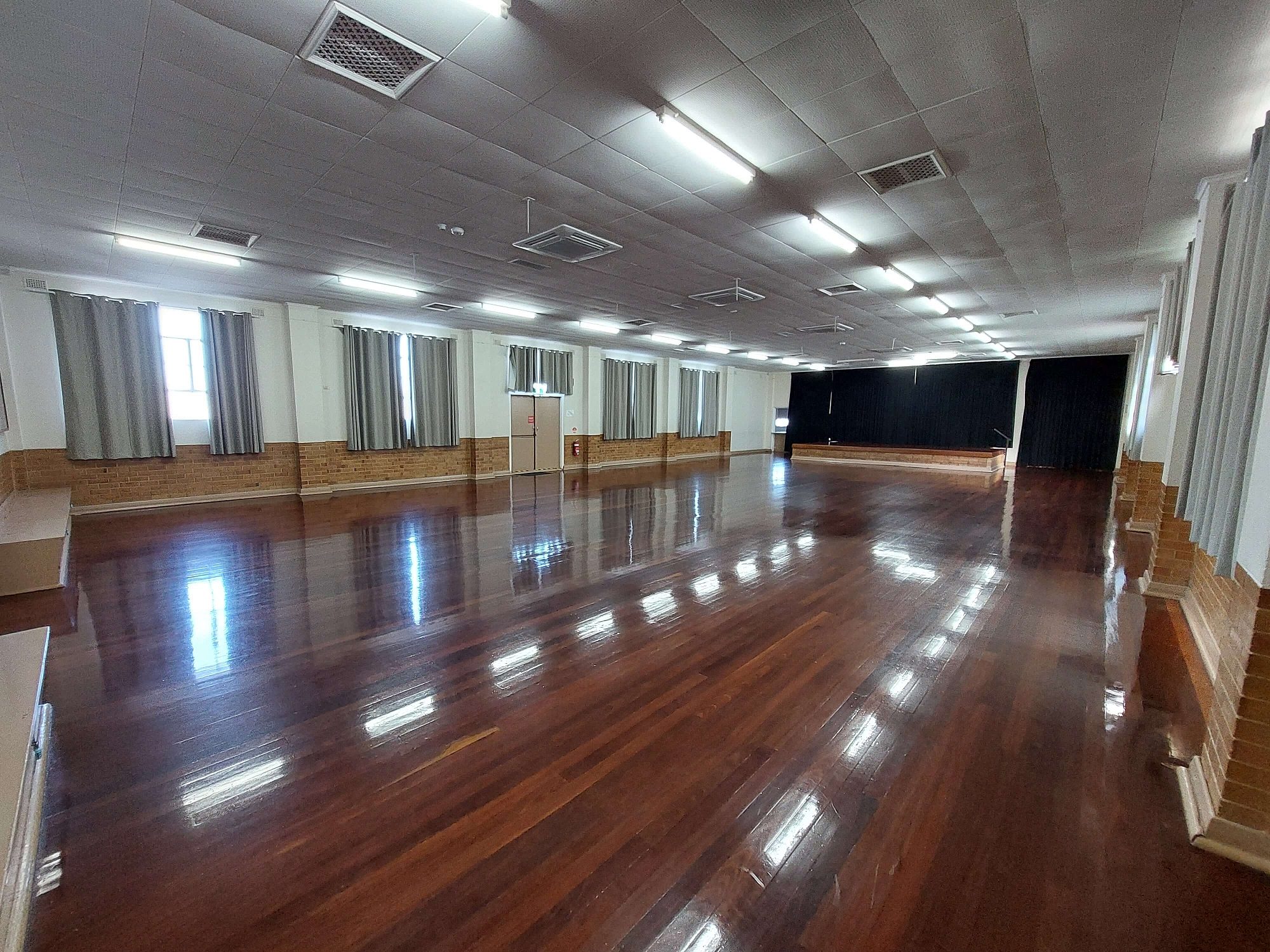 Clovelly park hall 4