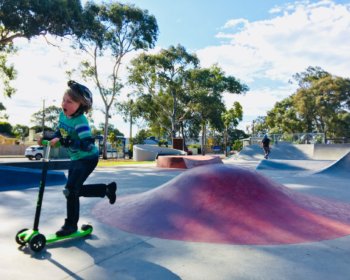 Oaklands Reserve Oaklands Recreation Plaza Skate Rollover Hip XB 2