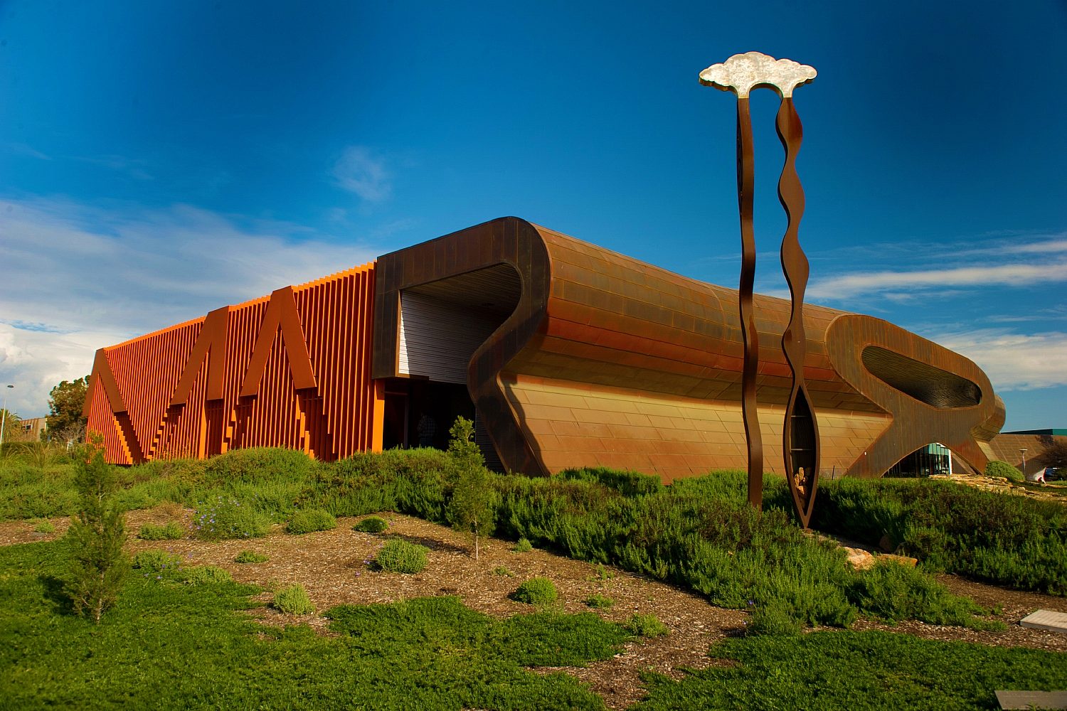 Mcc Exterior Daylight