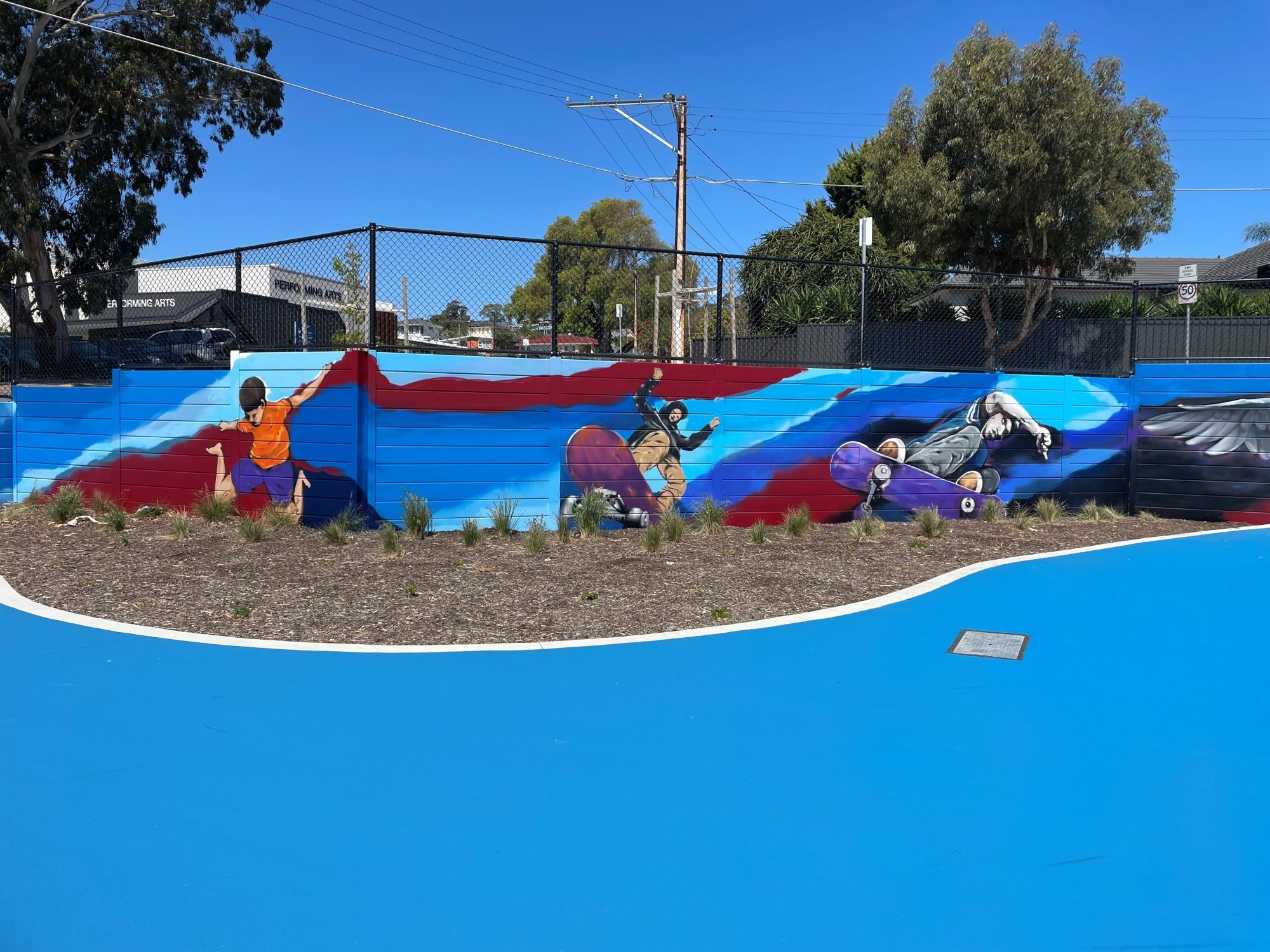 Tarnham Road Courts Mural 2